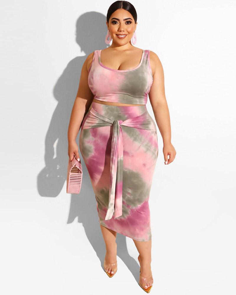 curvy-tied-in-knot-skirt-set