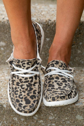 Fashion Leopard Lace Up Round Toe Flat Sneakers