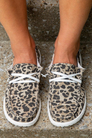 Fashion Leopard Lace Up Round Toe Flat Sneakers
