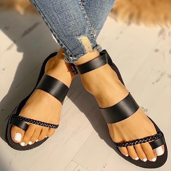 Toe Ring Braided Design Sandals