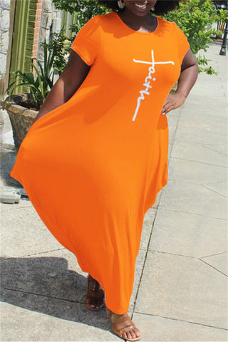 Plus Size Pink Irregular Pattern Print Round Neck Maxi Dress