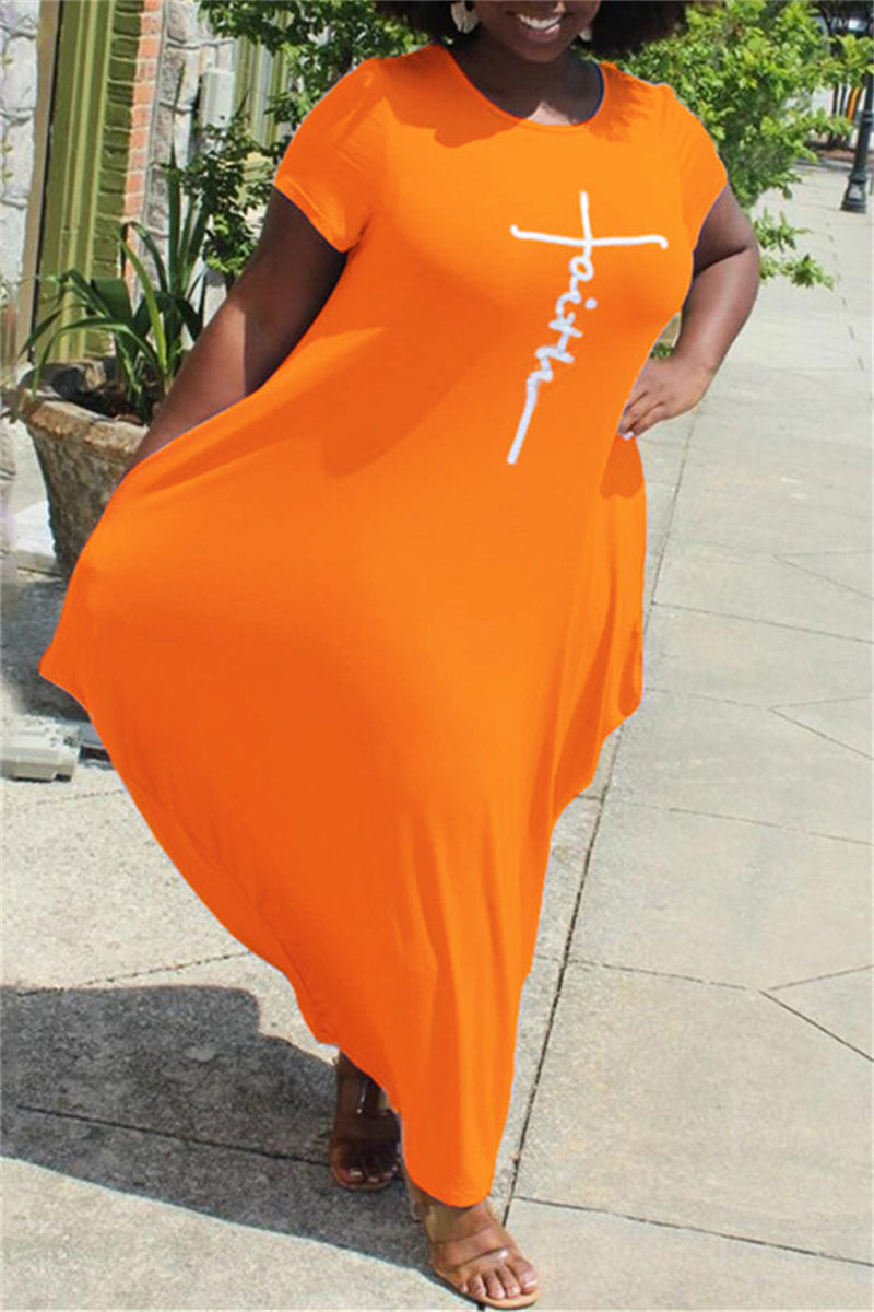 Online-clothing-plus-size-pink-irregular-pattern-print-round-neck-maxi-dress