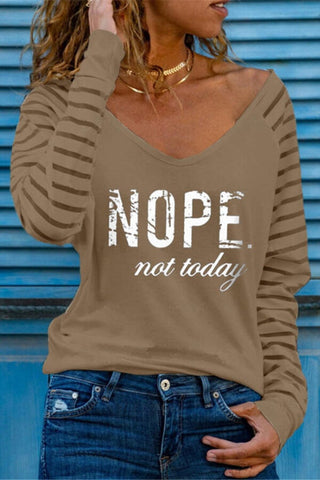 Casual V Neck Regular Print Basic Top